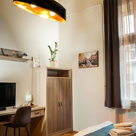 Pasti Central Apartment. Дебрецен Екстер'єр фото